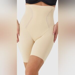 High-Waisted Shapewear Shorts - Cream
